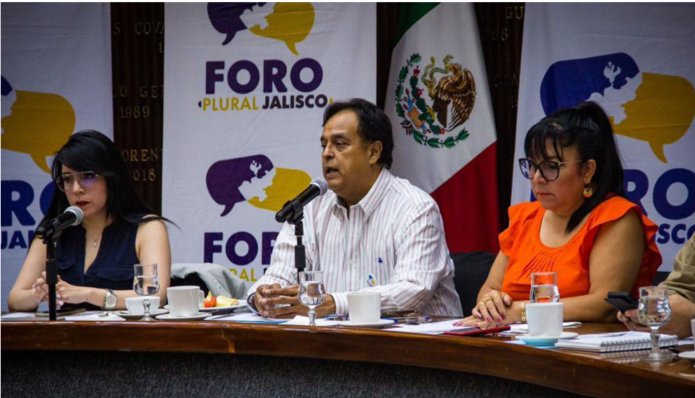 Foro Flural Jalisco exige al Gobierno Estatal formalizar rechazo a libros de texto